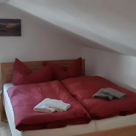 Haus Hell Apartament *